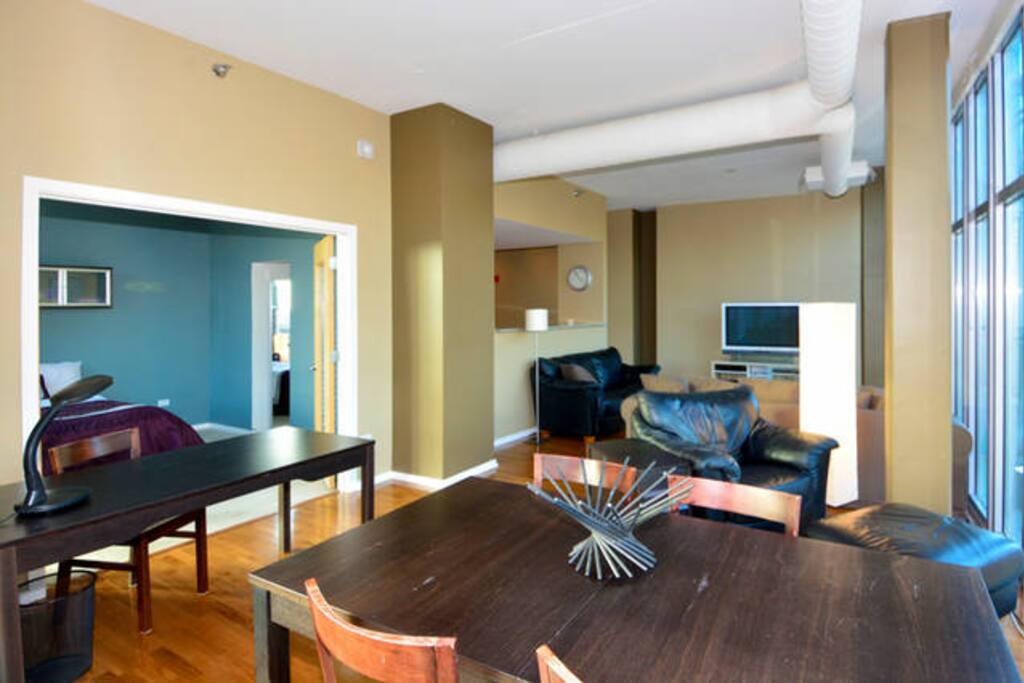 Dining room/living room