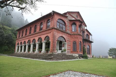Raghu Niwas - Your home in the hills