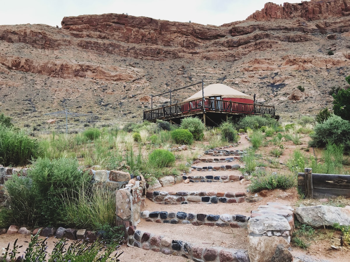 Yurt Overlooking the Chama River in Abiquiu - Yurts for Rent