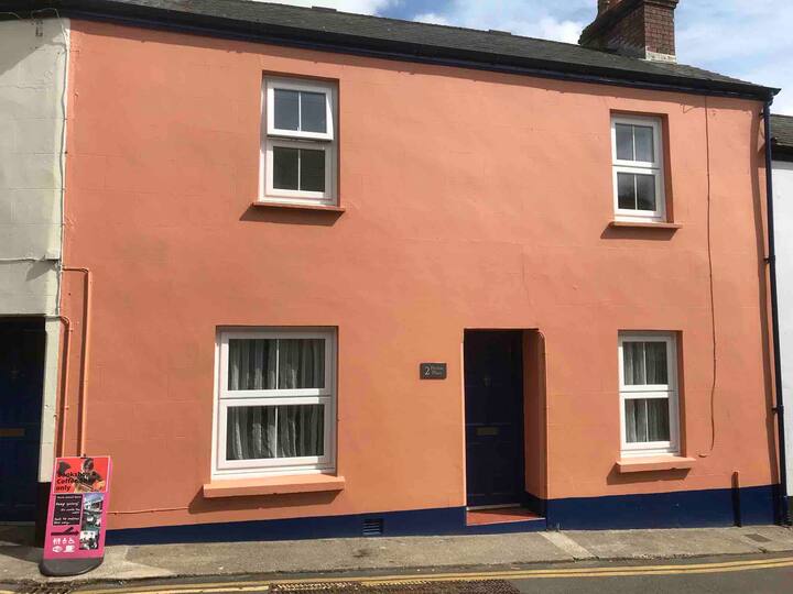 10 Best Airbnb Vacation Rentals In Narberth, UK Updated 2024 Trip101