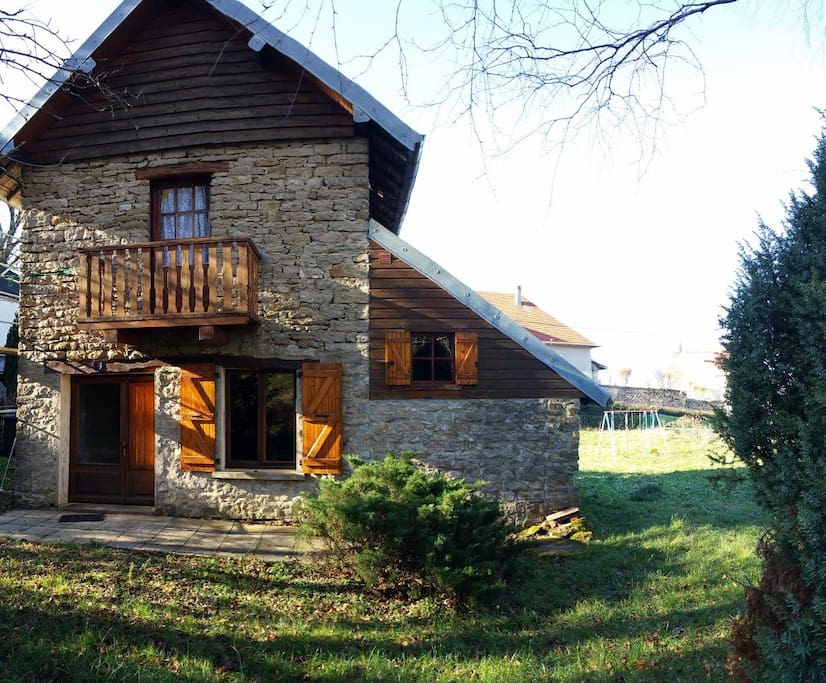 maison de charme 70 m² avec 1300 m² de jardin