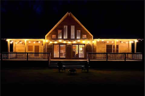 #1 Peaceful Hills Retreat Lodge 97 Acres Creek!