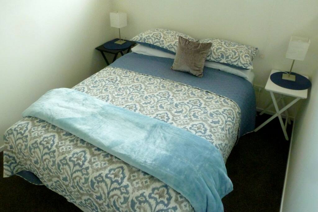 Bedroom with Queen Bed