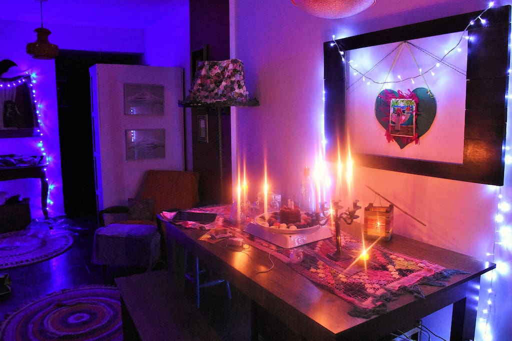 Sala e arte por toda a parte