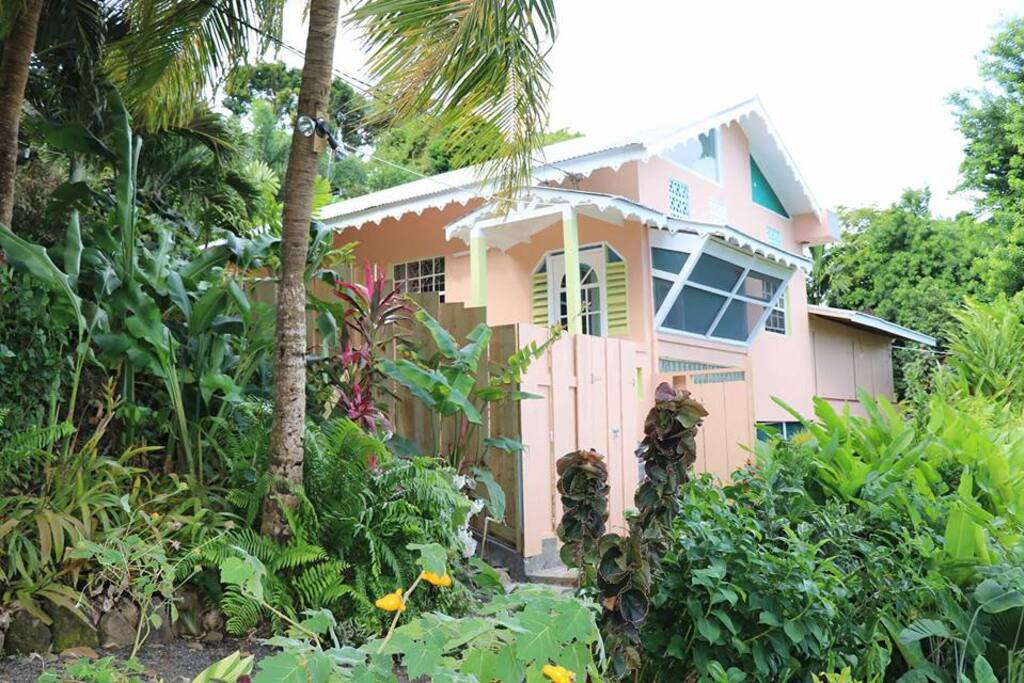 The Cottage At Palm Tree Gardens Villas For Rent In Red Gate