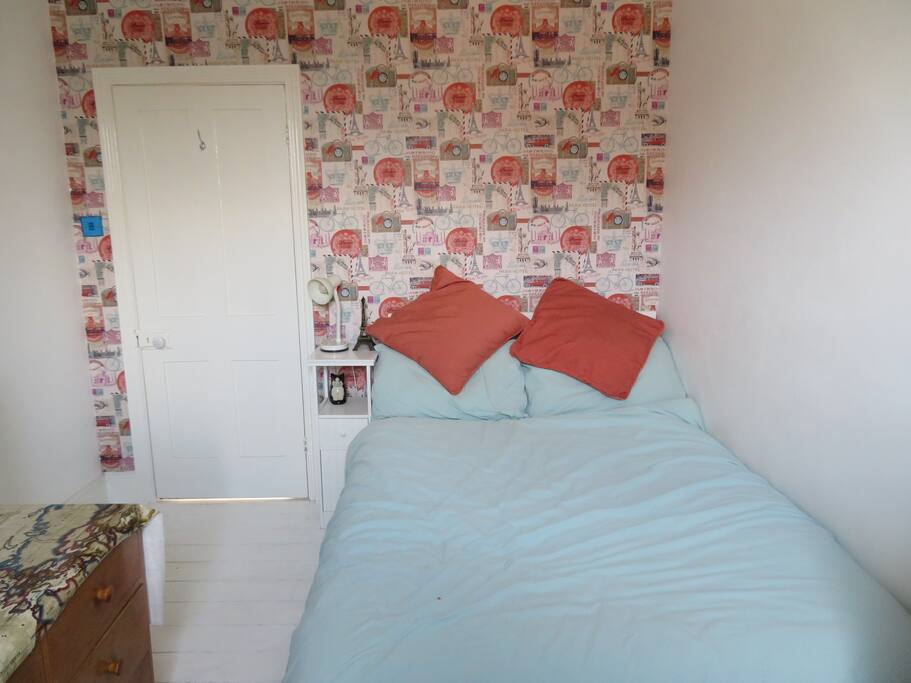 Bedroom 3: Queen size bed; warm cosy room.
