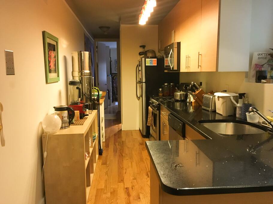 Modern Clean Kitchen for you to use!