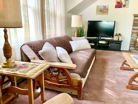 Country Guest House - Heart of Lake County