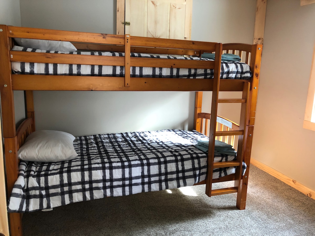 Beneden Slaapkamer 2
