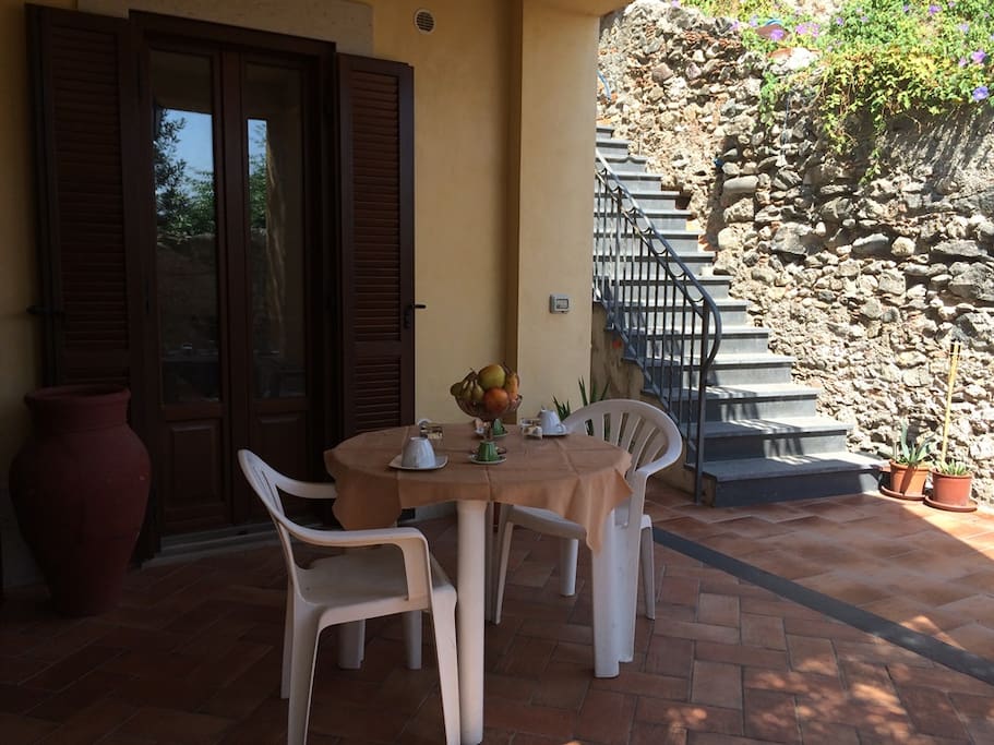 Il portico .....