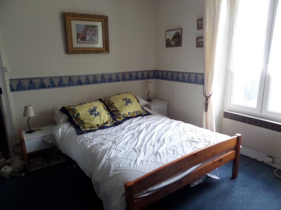 Spacious bedroom