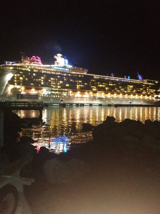 Sitting in ur room watching ship