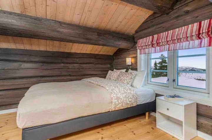 საძინებელი 4