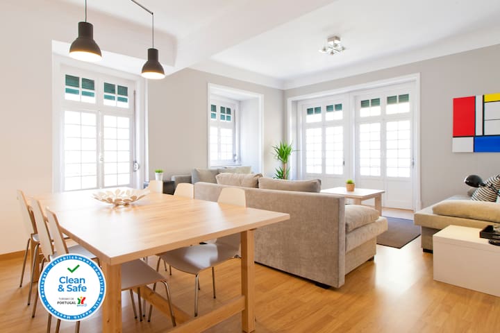 Central Chiado 2E by Central Hill