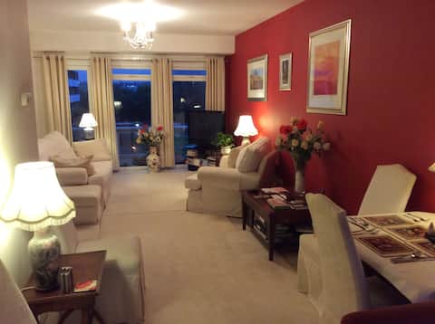 5/8 min.NR.CITY / UNI . PRESTIGIOUS  LUXURY Apt.