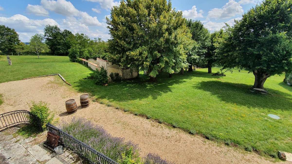 Pogled na ograđeni vrt