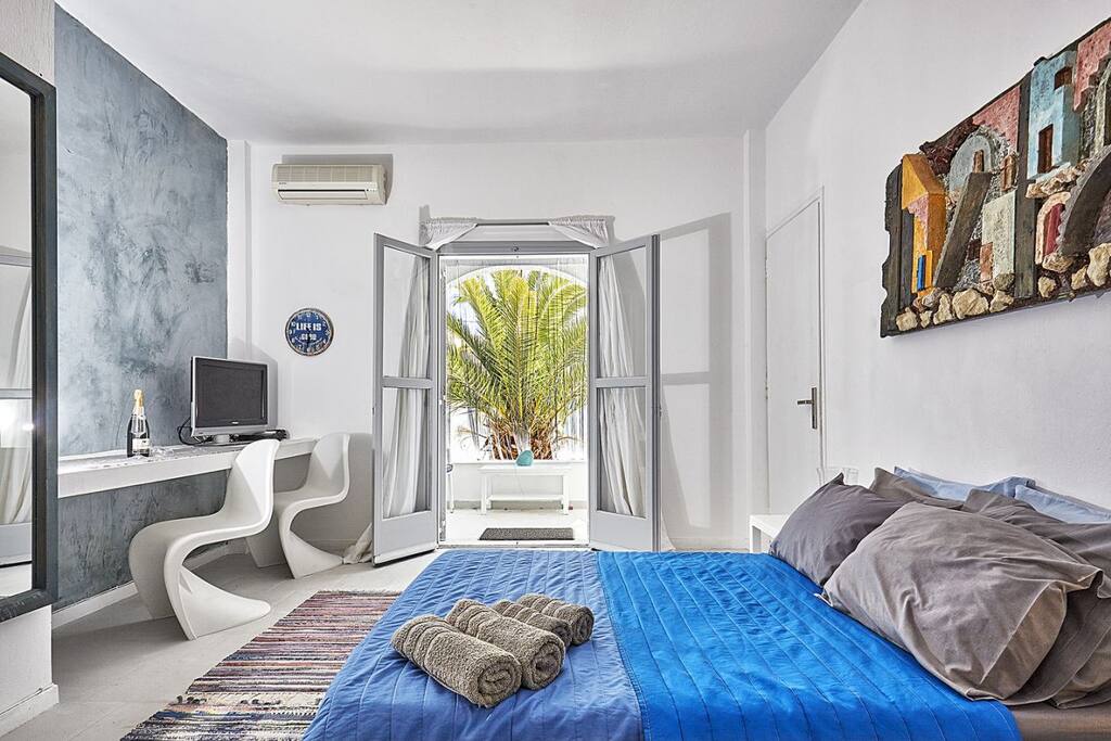 Greek Goddess Spicy Indigo (1 queen bed )
