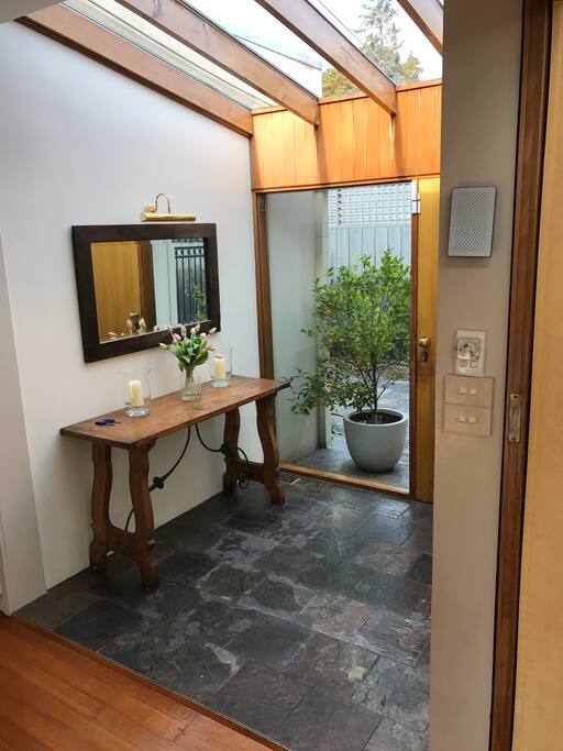 Lovely and bright entrance.