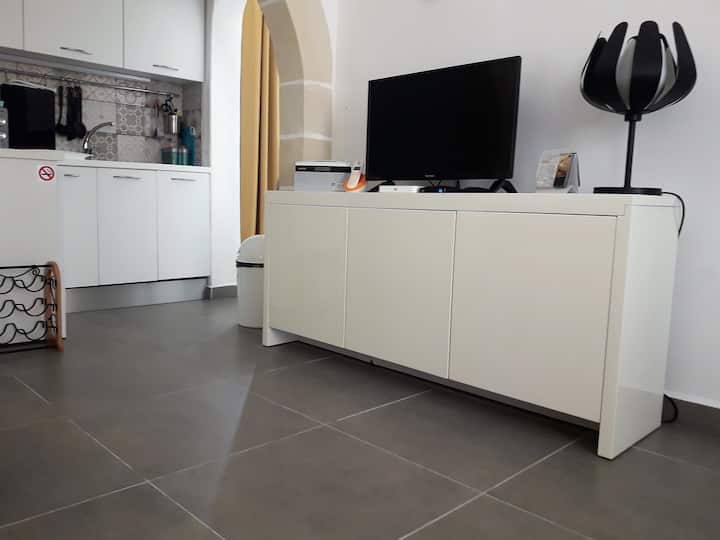 Three Cities Apartment Wi-fi, A/c, 5 Star Location - Malta