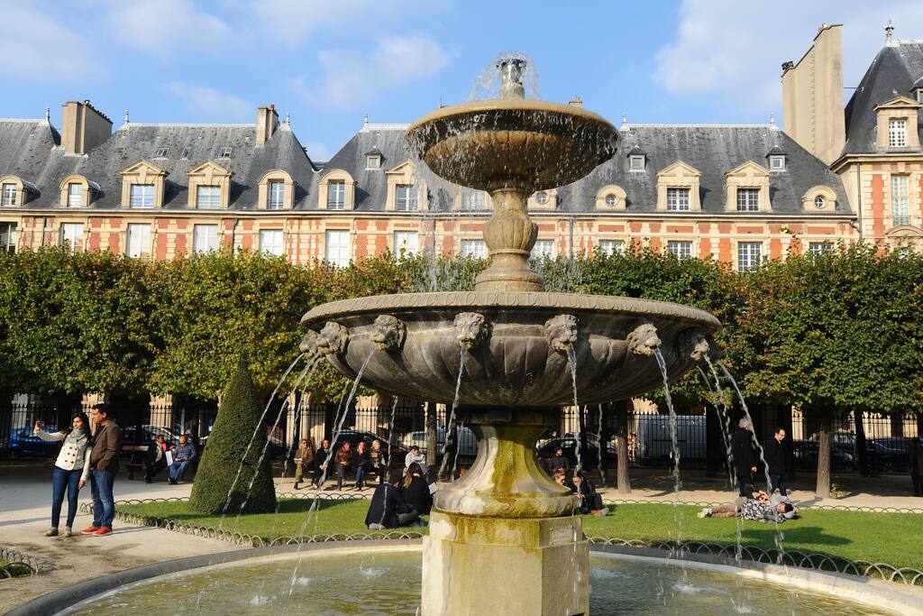 Fontaine des Jardins de la Place des Vosges