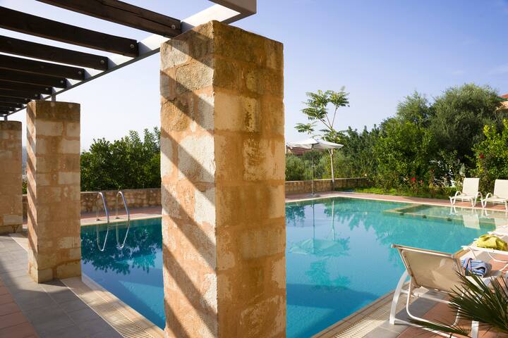 Alkyoni – Apokoron Villa with Large Private Pool gallery image 5