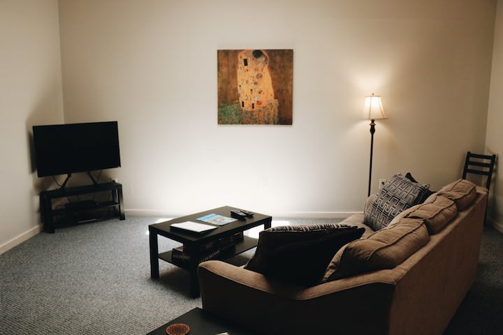 Market House Theatre Guest Apartment B - Paducah, KY