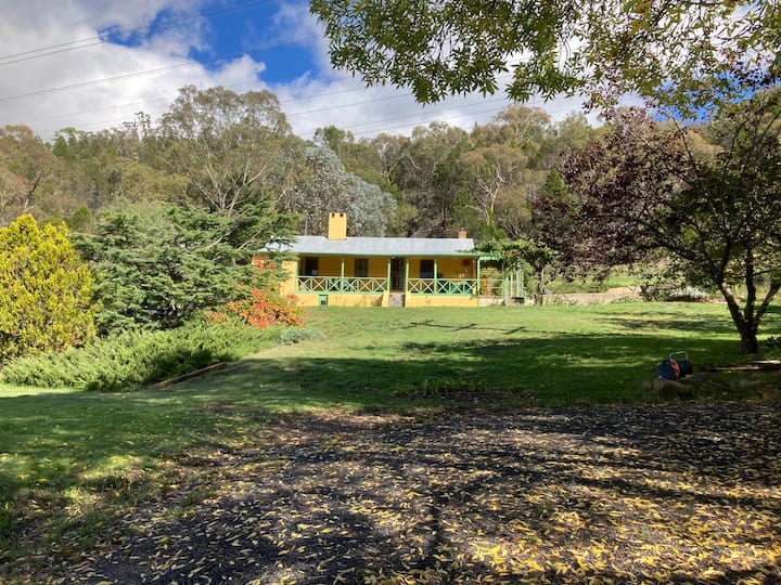 A quiet cottage, plenty of space Houses for Rent in Cooma, New South Wales, Australia