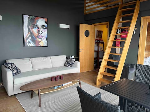 Successful Airbnb property: Cabin with hot tub, sauna and sandy beach in Lidköping