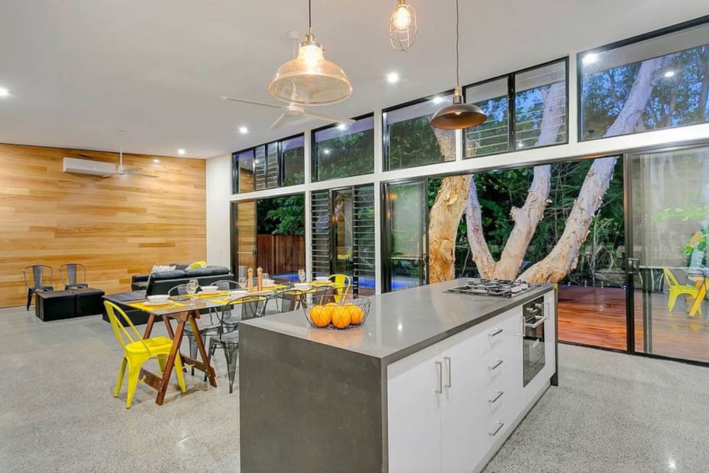 Open plan kitchen, dining and lounge
