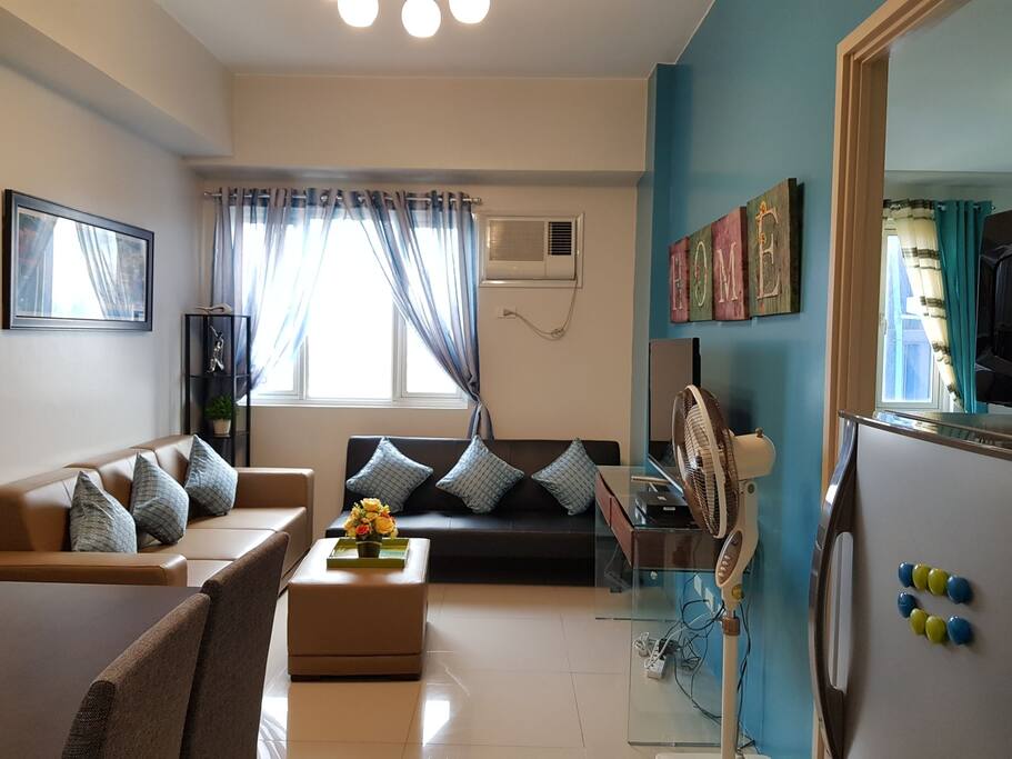 The main living area. Has 42 inch LED tv, cable and wifi. The black sofabed can be spread open to a 39 x 75 inch bed.