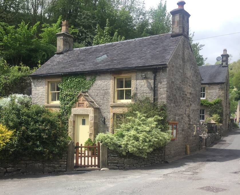 Duck Cottage Milldale Alstonefield Peak District Cottages For Rent In Alstonefield England United Kingdom