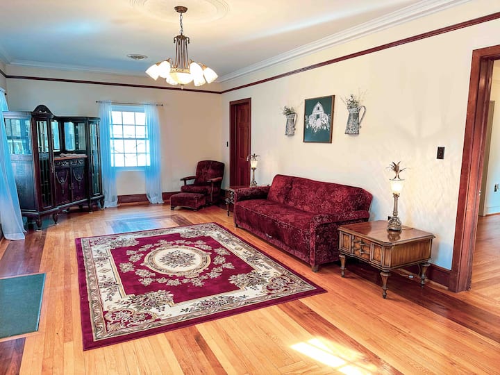 Creekside Manor - Galax, VA