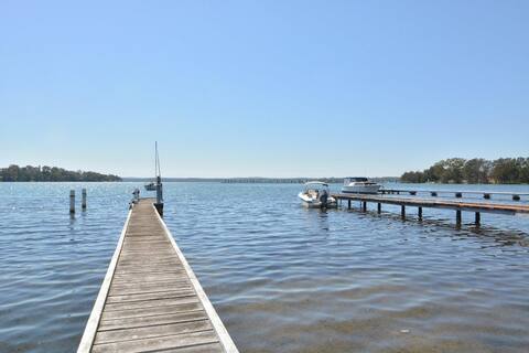 Edgewater Escape Retreat at Morisset Memories