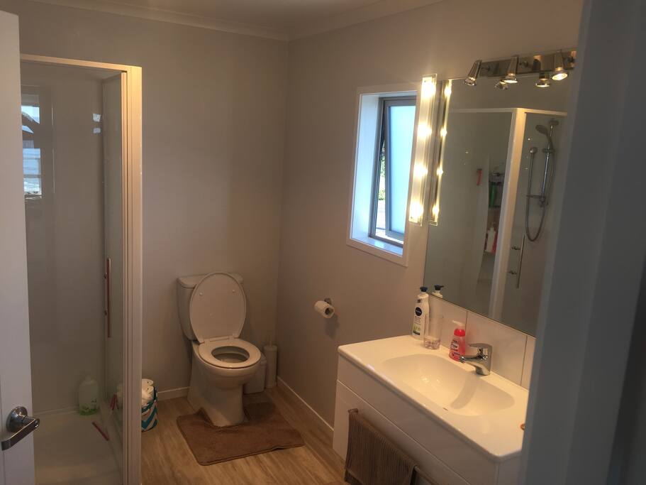 Ensuite