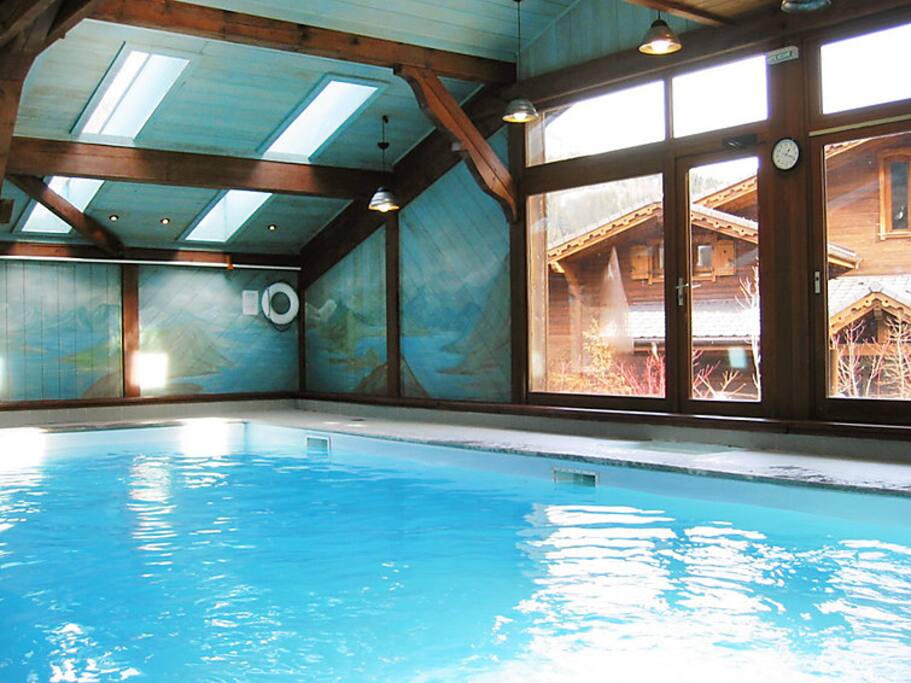 piscine chauffée dans la résidence