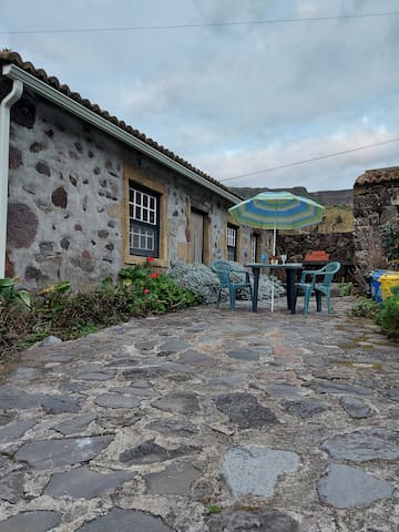 Entire home with 1 bedrooms in Azores - Casa da Joaninha. Paraíso na Ilha ! RRAL1913