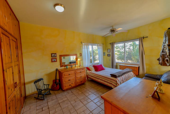 Spacious unit for big groups