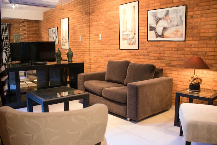 Duplex 6 with garage in the best part of Asuncion