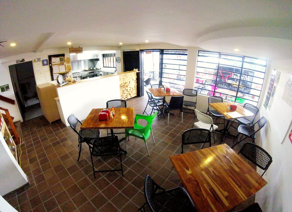 Zona recepción-Restaurante