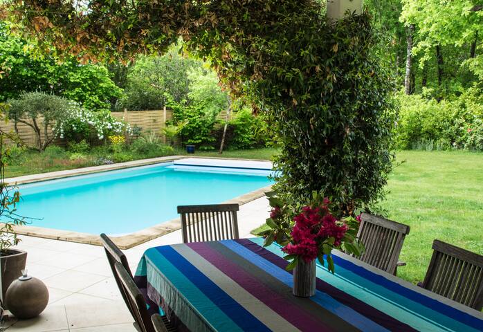 VILLA LISIERE FORET PISCINE Sécurisée gallery image 2