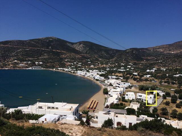 SIFNOS Beachhouse, Platis Gialos -Blue Island Yoga gallery image 2