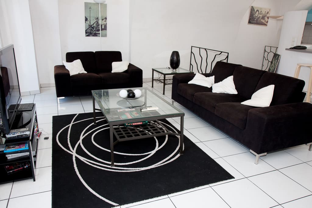 Spacious Living Room