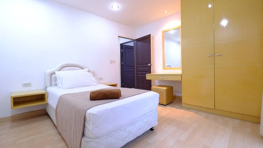 City center 3×2 bedroom units with patio gallery image 4