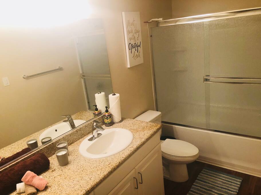 Master bathroom w/ bathtub