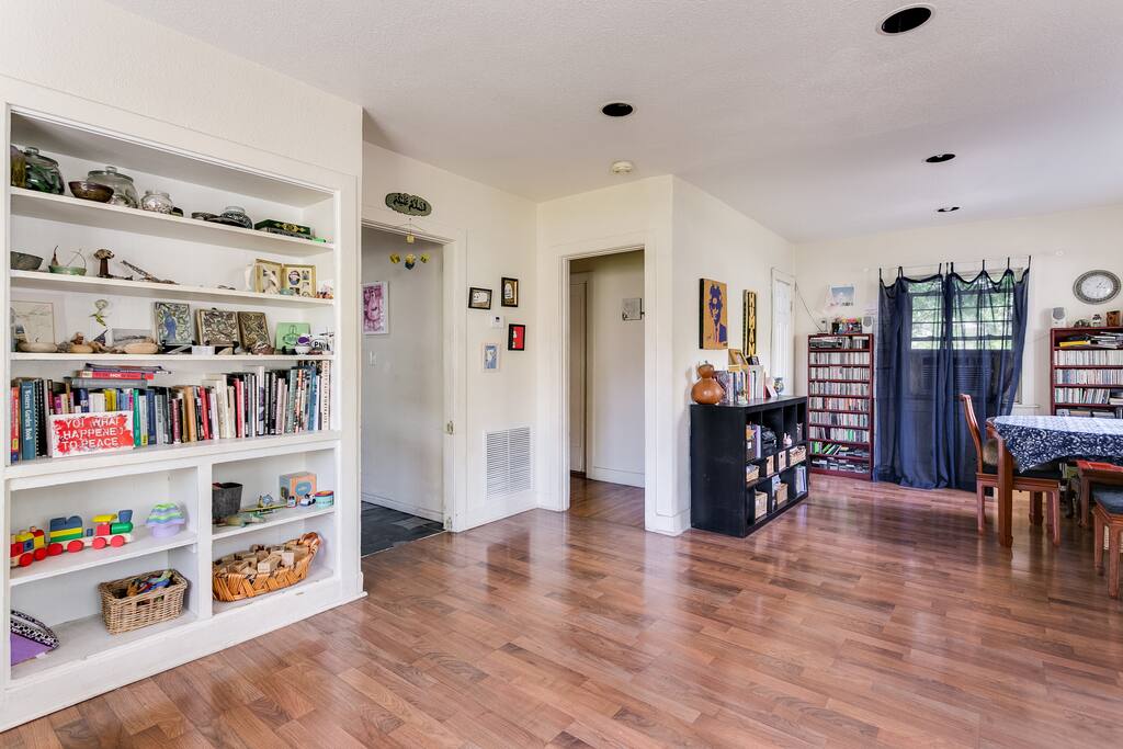 More living room with toys.