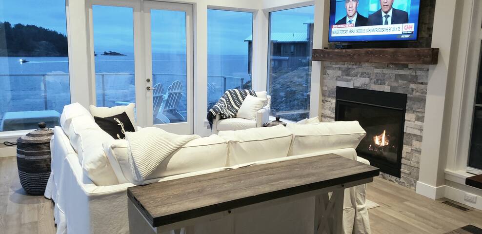 The Cliff House at Spirit Bay gallery image 4