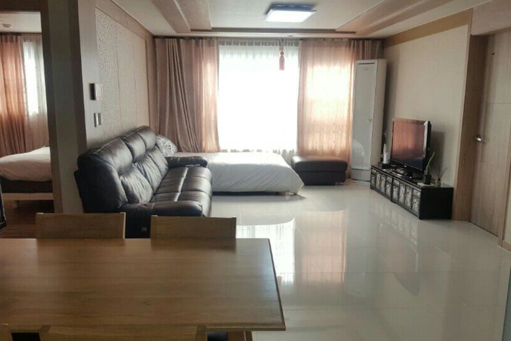 Living Room_photo_2