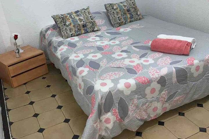 Super Central Double Room & Free Breakfast (A)