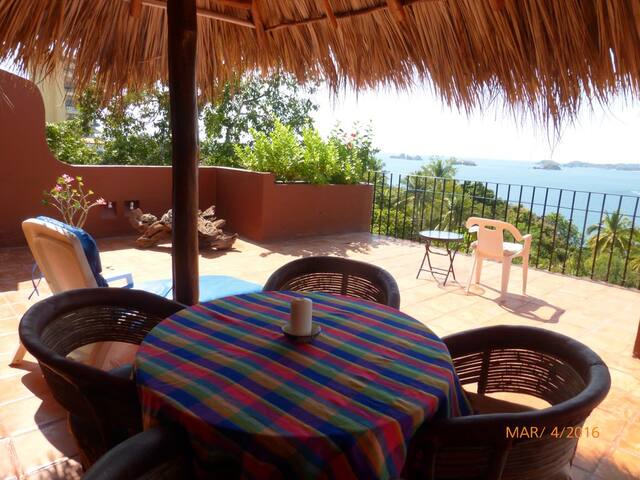 Entire home with 2 bedrooms in Ixtapa Zihuatanejo - Keith's Penthouse at Vista de las Rocas
