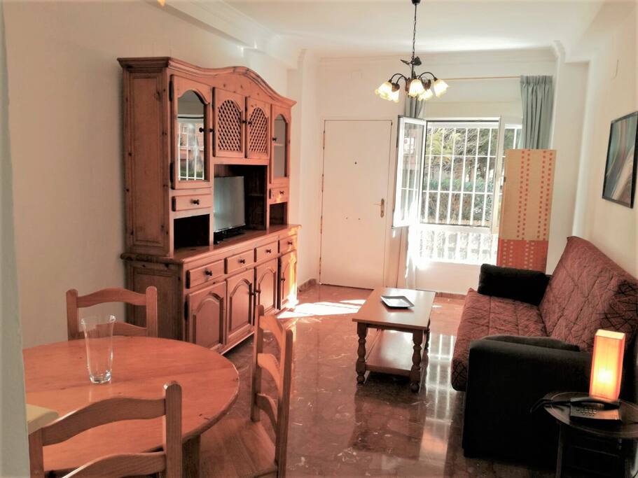 Dining & Reception Room - Salón-Comedor